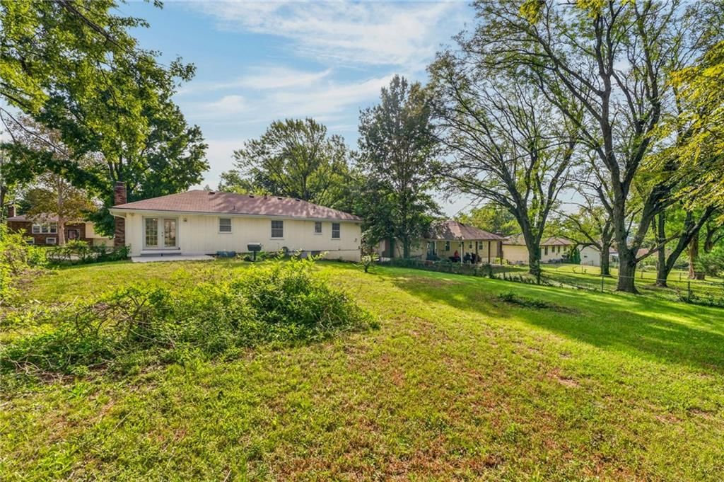 12800 Ewing Avenue — photo 9