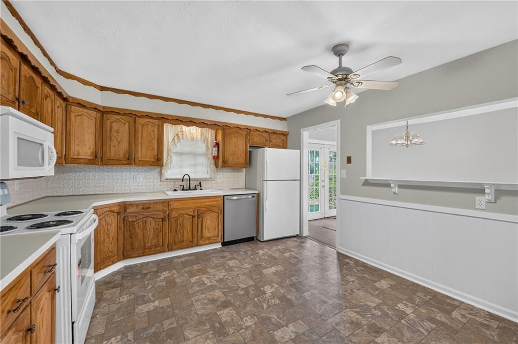 12800 Ewing Avenue — photo 16