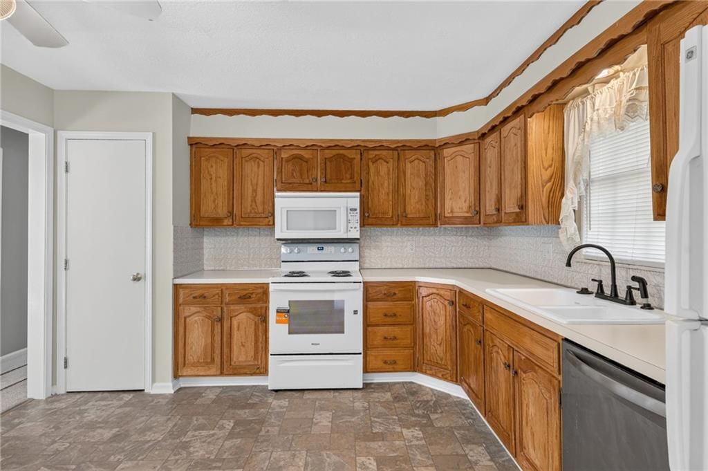 12800 Ewing Avenue — photo 19
