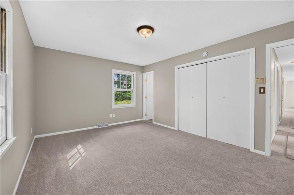 12800 Ewing Avenue — photo 28