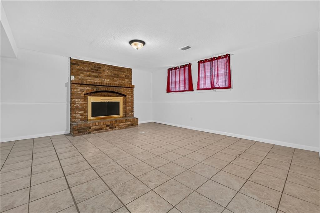 12800 Ewing Avenue — photo 33