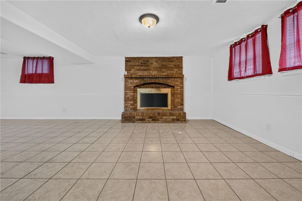 12800 Ewing Avenue — photo 34