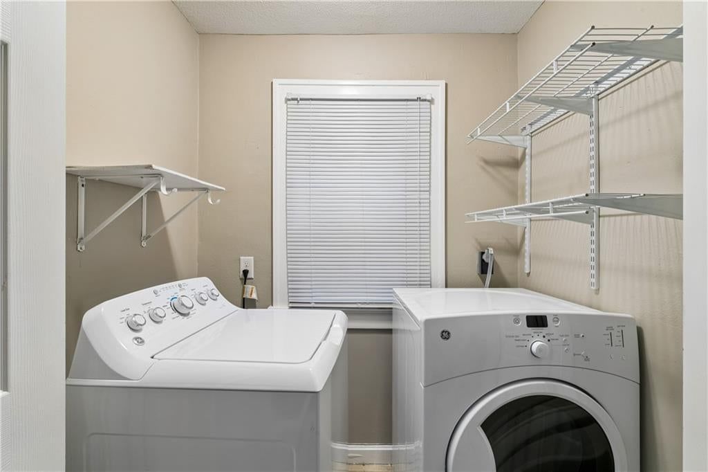 6132 Holmes Street — photo 15