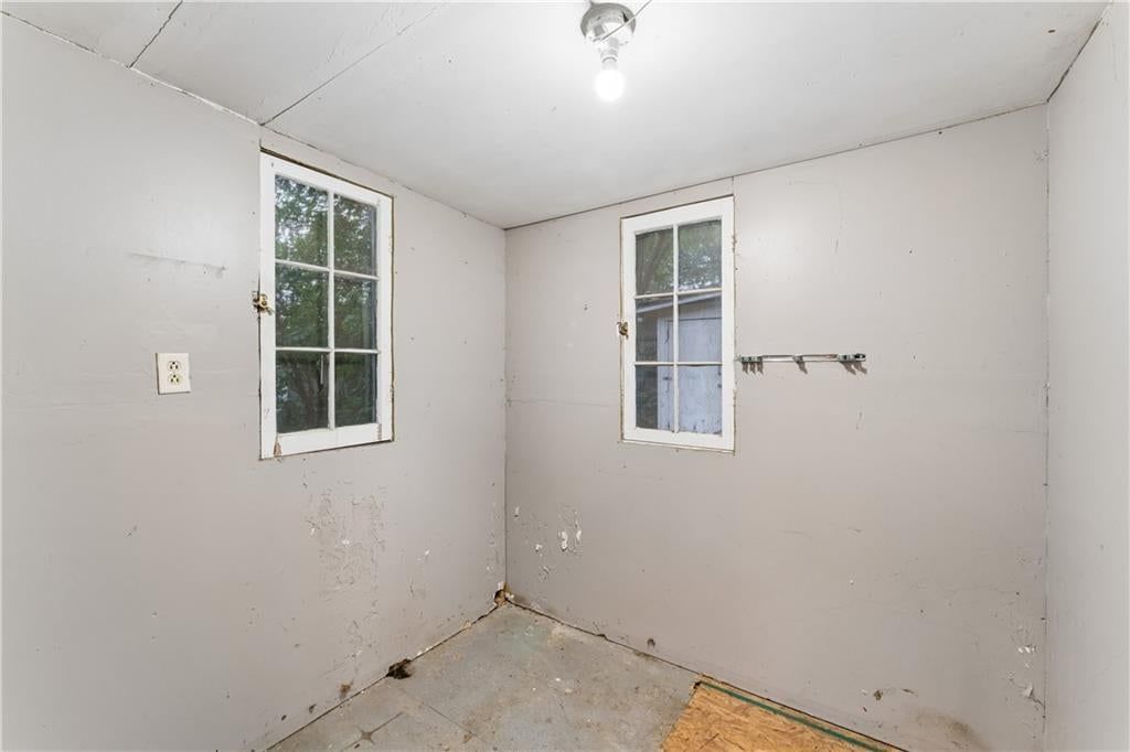 6132 Holmes Street — photo 22