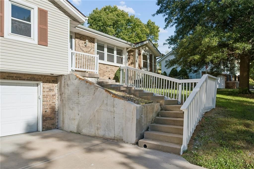 508 Wells Road, Platte City, MO: listing photo 2