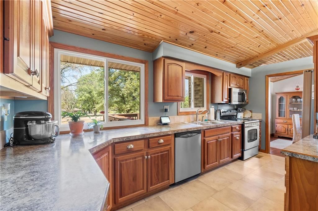 1679 CR 3950 — photo 15