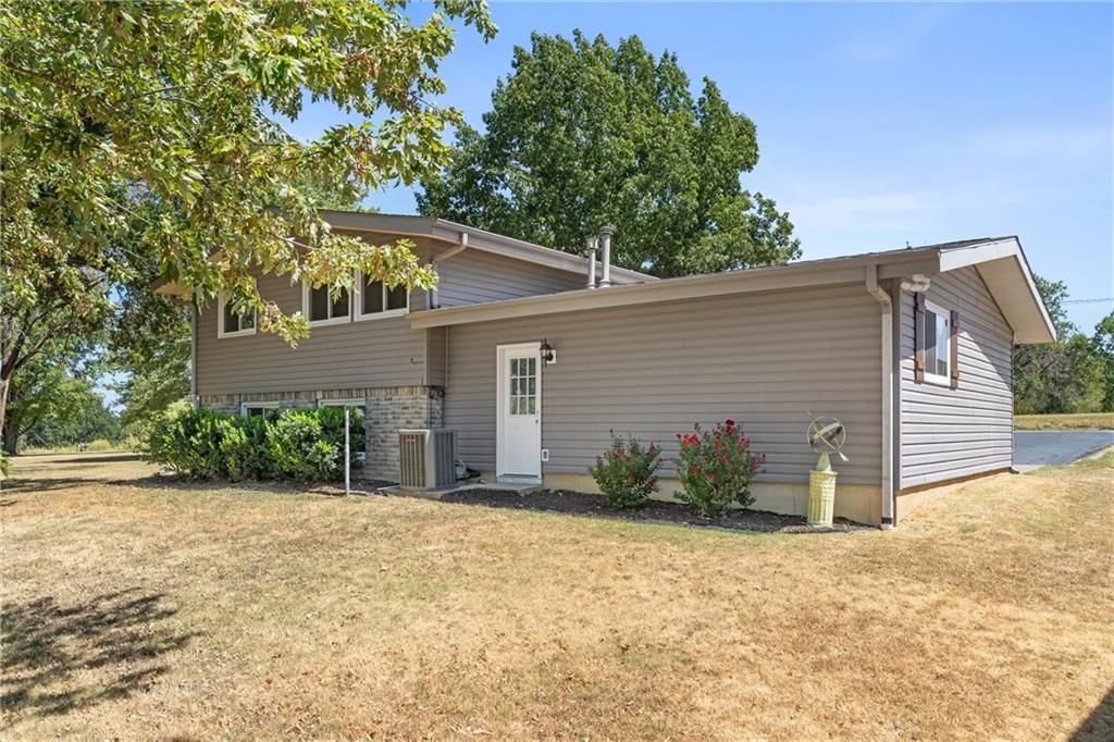 1679 CR 3950 — photo 51