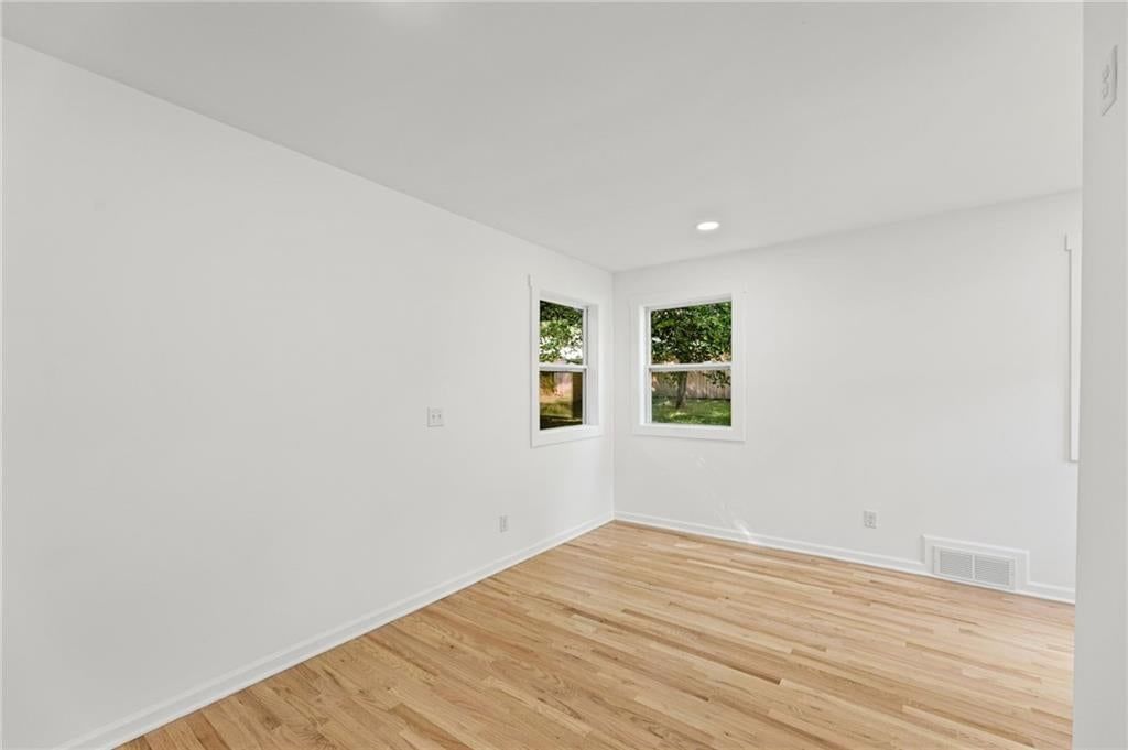 4916 W 57th Terrace — photo 14