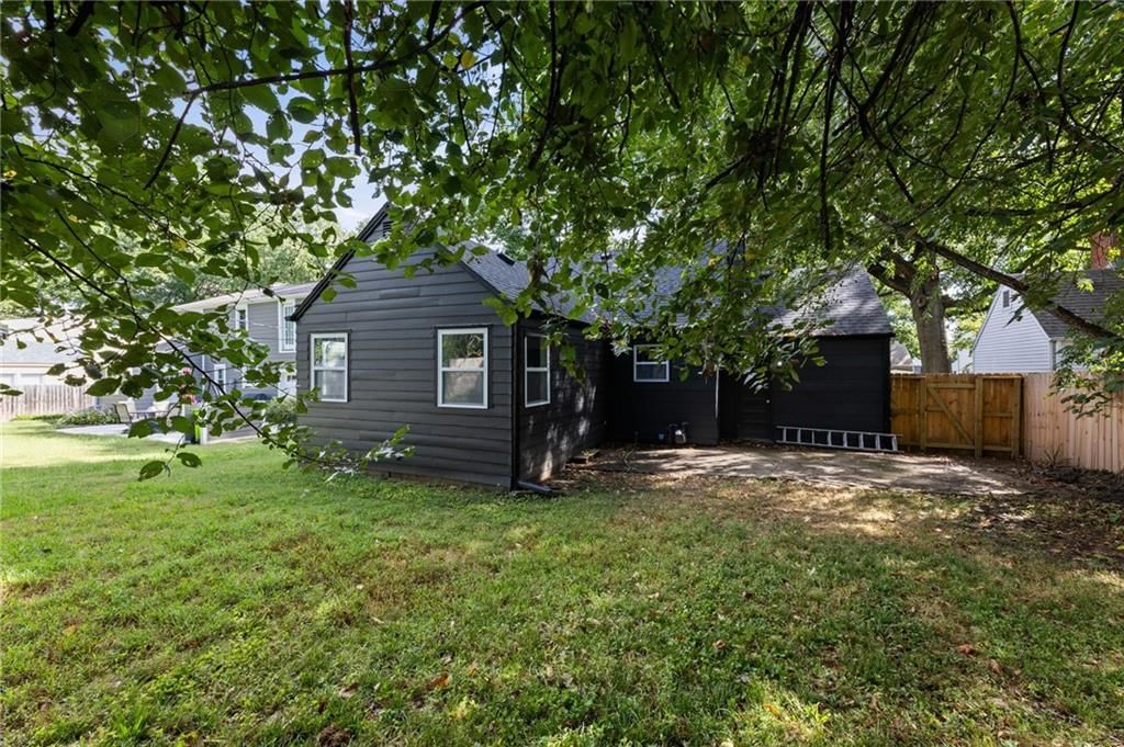 4916 W 57th Terrace — photo 35