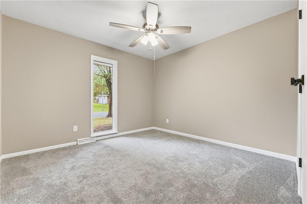 6012 Woodside Avenue — photo 25