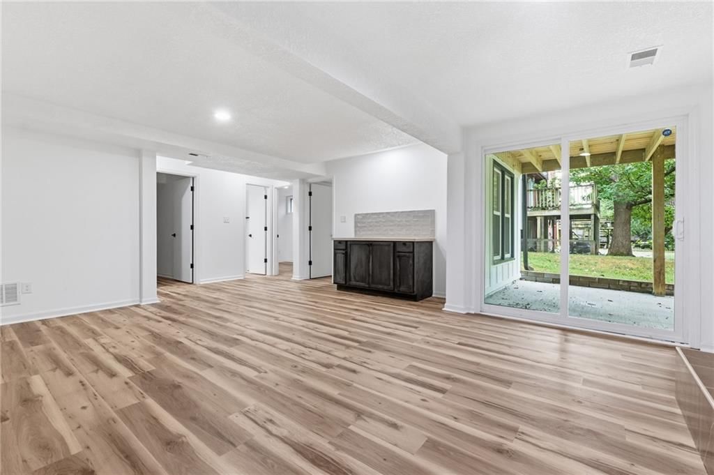6012 Woodside Avenue — photo 31