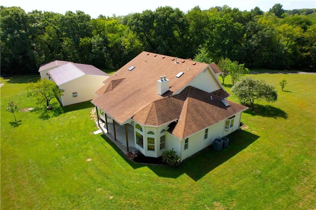 Photo 7 of 59 - 16723 Endsley Road, Kearney, MO 64060