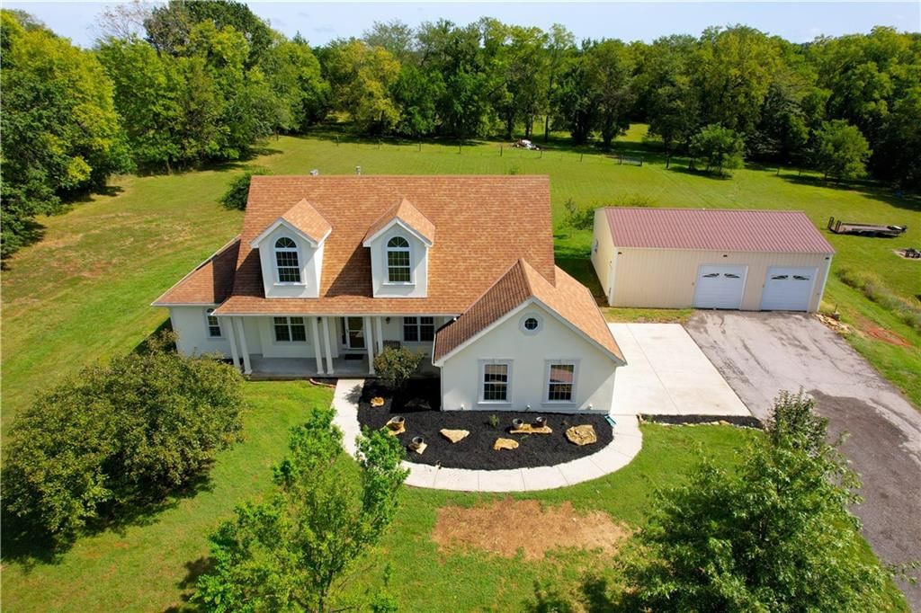 Photo 9 of 59 - 16723 Endsley Road, Kearney, MO 64060