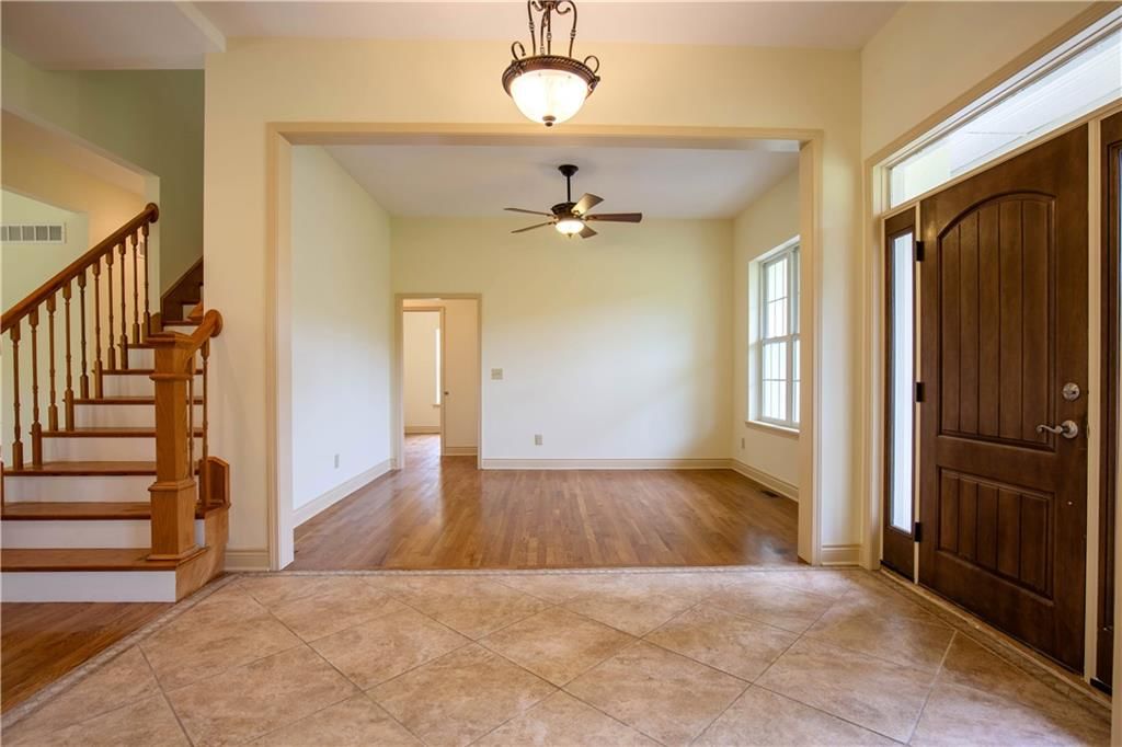 Photo 15 of 59 - 16723 Endsley Road, Kearney, MO 64060
