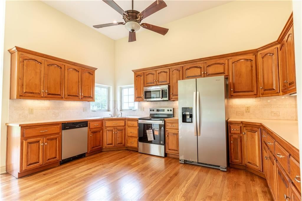 Walk-in pantry at 16723 Endsley Road, Kearney, MO 64060