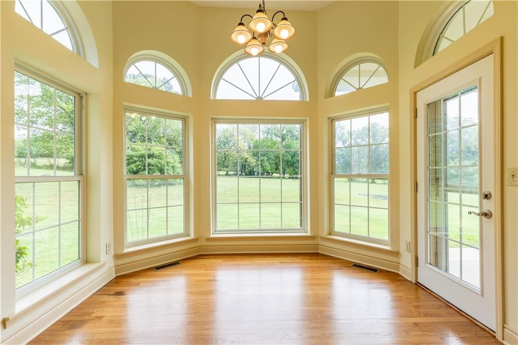 Photo 31 of 59 - 16723 Endsley Road, Kearney, MO 64060