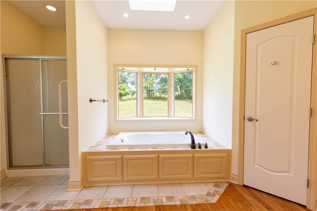 Photo 34 of 59 - 16723 Endsley Road, Kearney, MO 64060