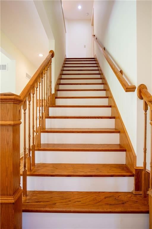 Photo 35 of 59 - 16723 Endsley Road, Kearney, MO 64060