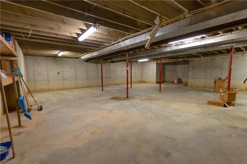 Photo 45 of 59 - 16723 Endsley Road, Kearney, MO 64060
