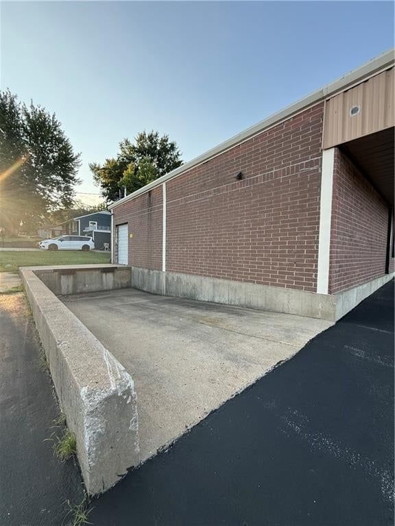 7407 N Oak Trafficway — photo 6