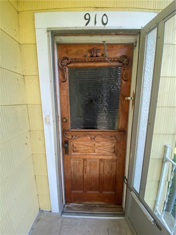 910 Columbia Avenue — photo 4