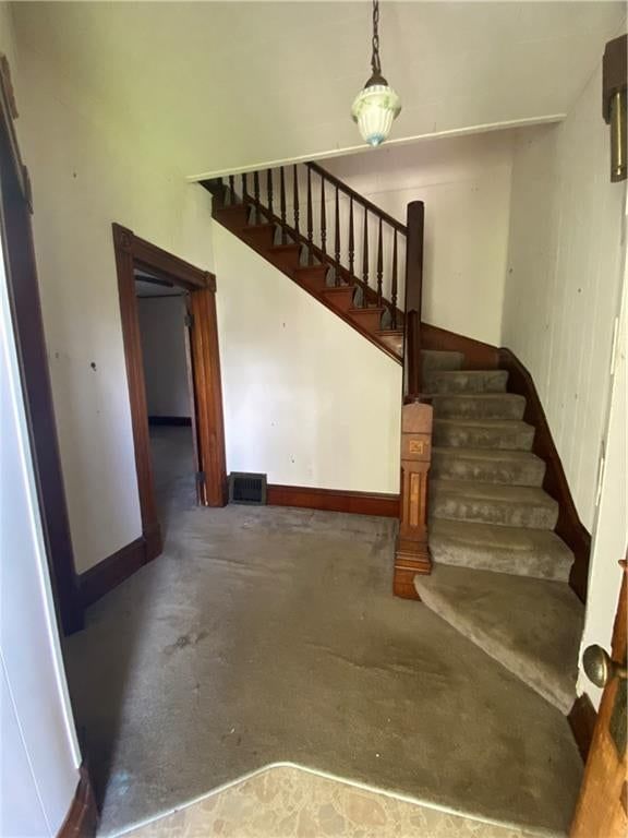 910 Columbia Avenue — photo 12