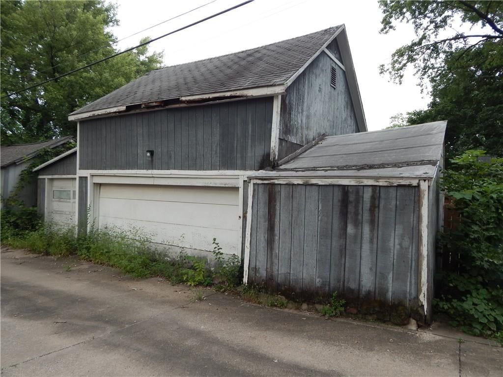 910 Columbia Avenue — photo 22