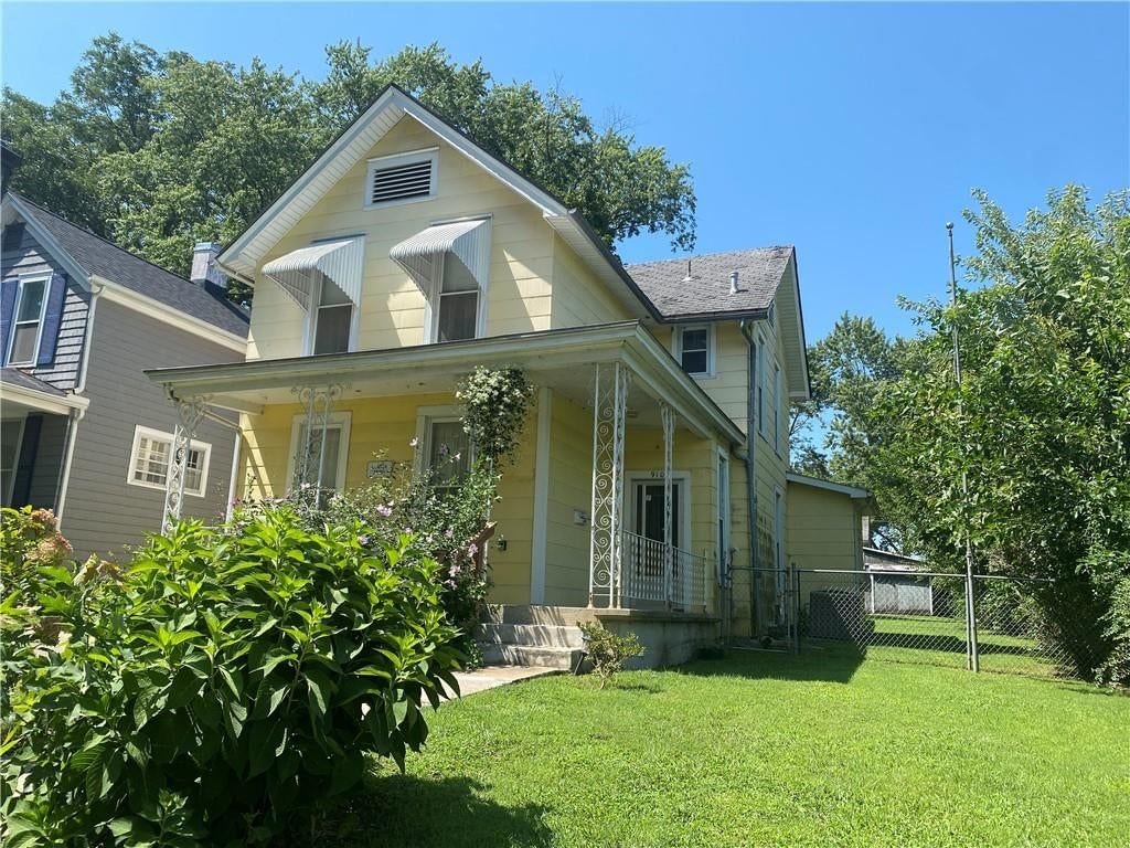 910 Columbia Avenue — photo 24