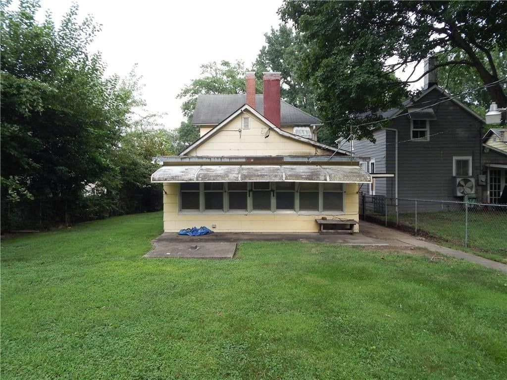 910 Columbia Avenue — photo 27