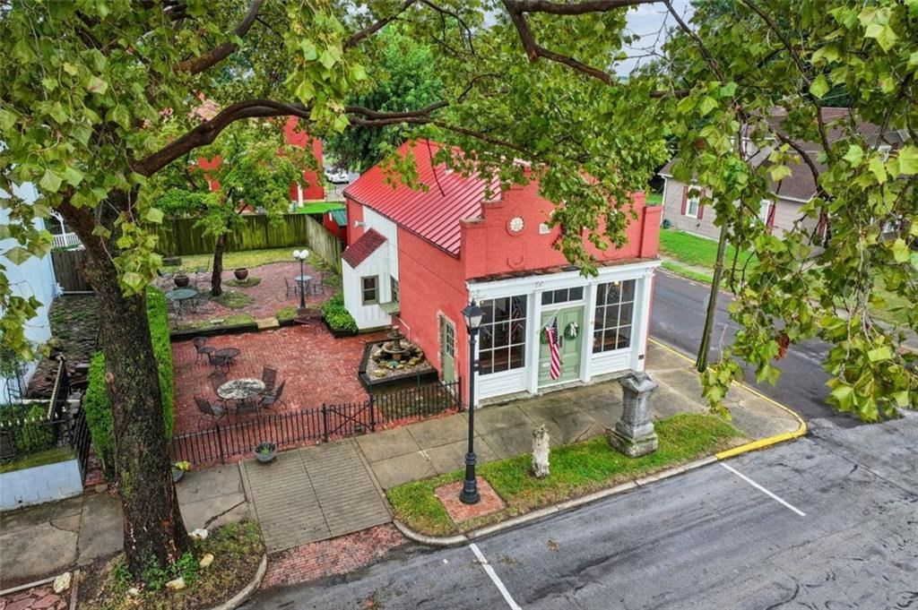 901 Franklin Avenue — photo 25
