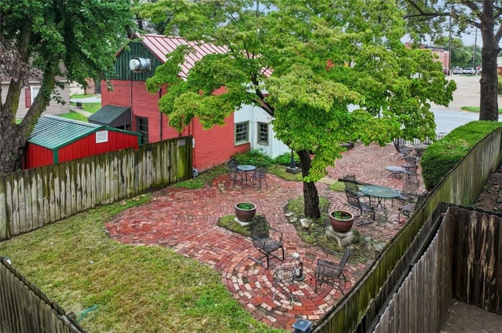 901 Franklin Avenue — photo 31