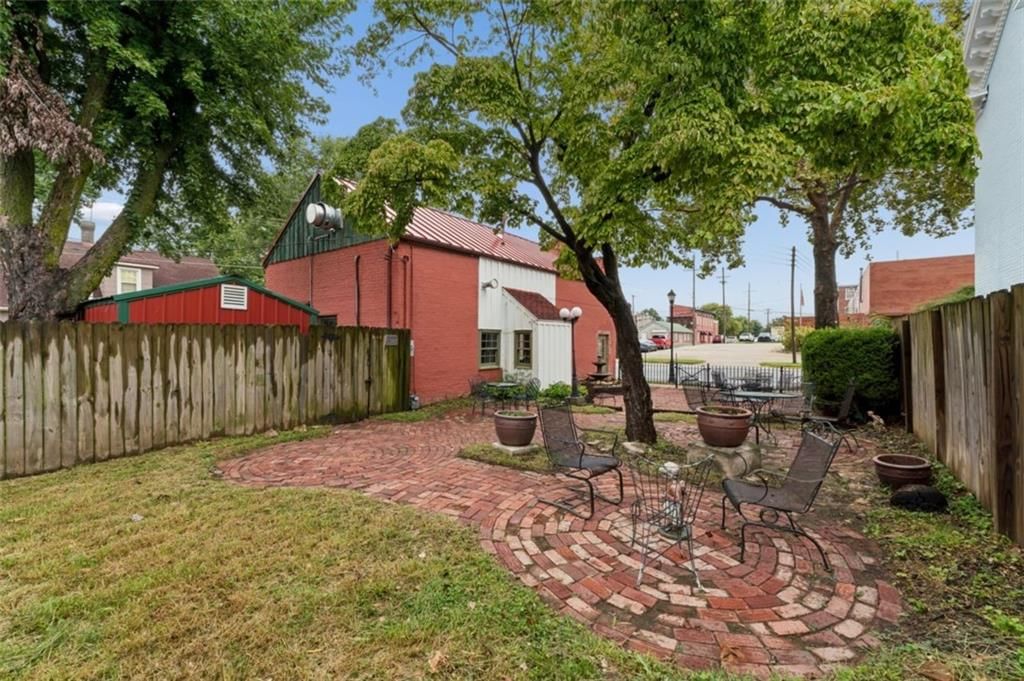 901 Franklin Avenue — photo 34