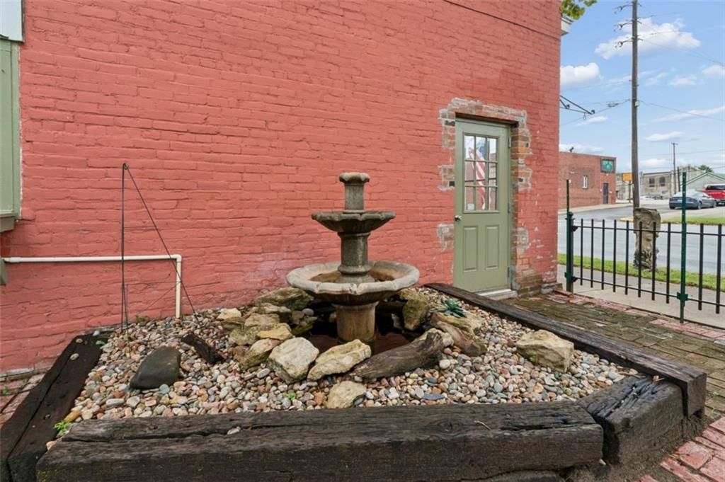 901 Franklin Avenue — photo 37