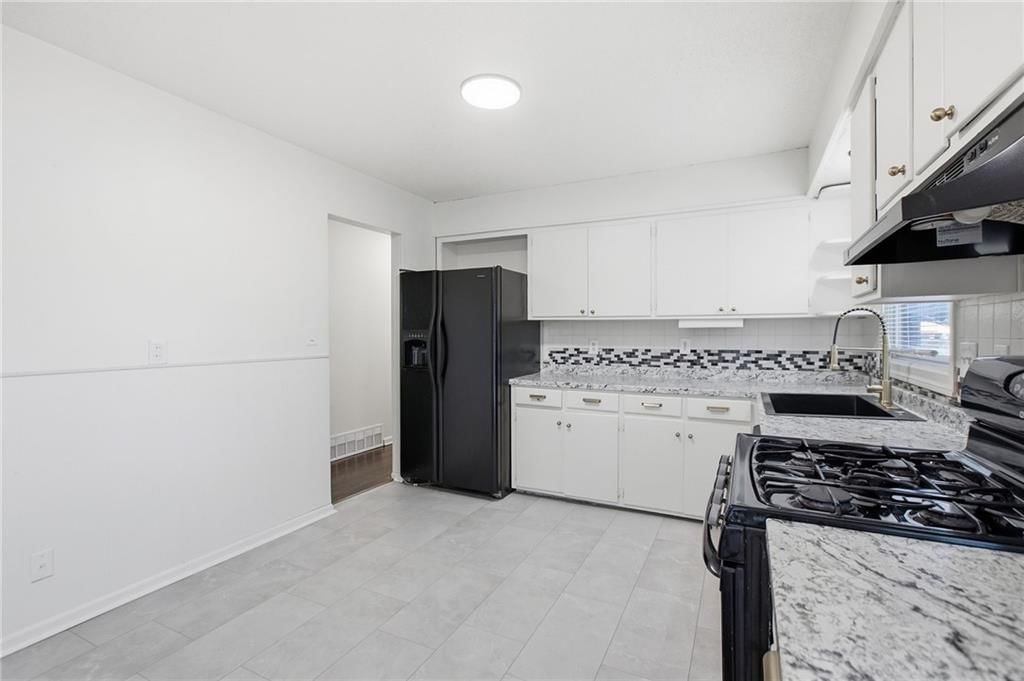 6102 Earnshaw Street — photo 12