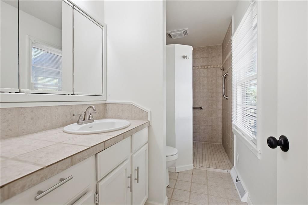 6102 Earnshaw Street — photo 16