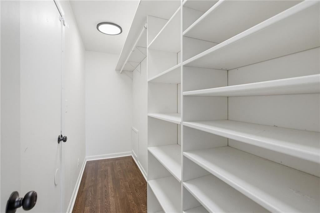 6102 Earnshaw Street — photo 17