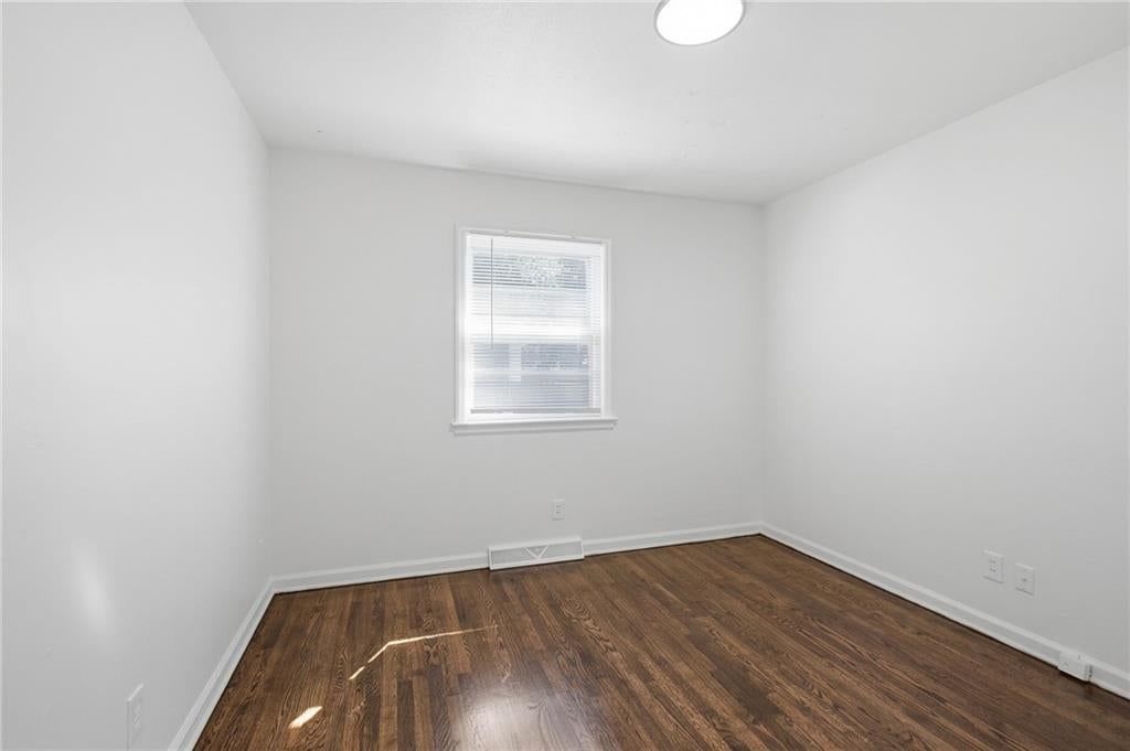 6102 Earnshaw Street — photo 18