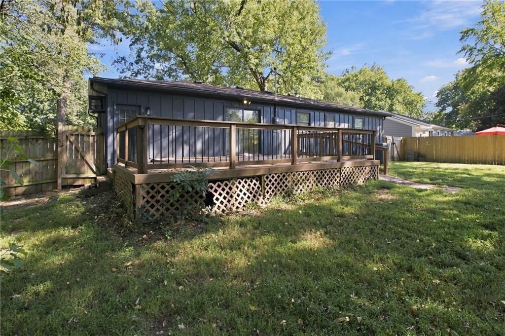 6102 Earnshaw Street — photo 31