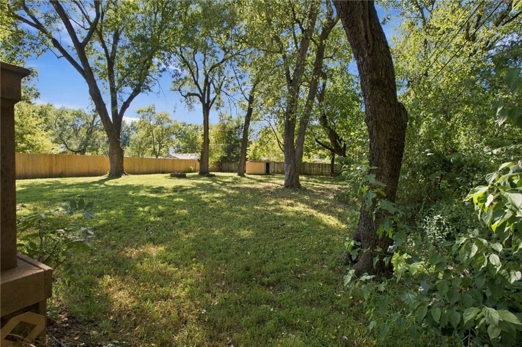6102 Earnshaw Street — photo 33