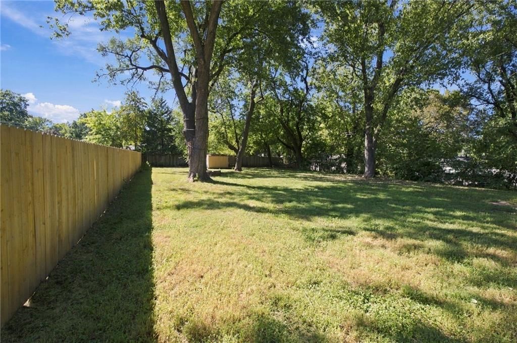 6102 Earnshaw Street — photo 41