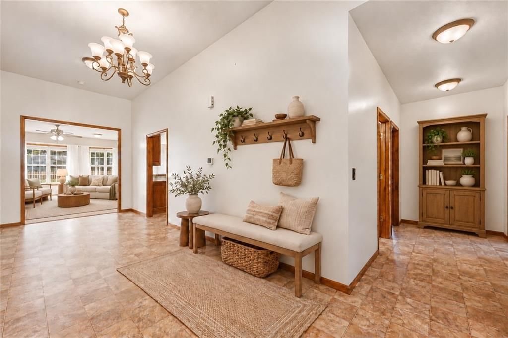 3904 SW Briarwood Oaks Drive, Blue Springs, MO: listing photo 3