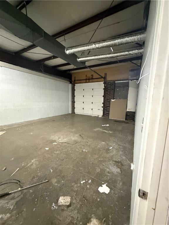 7403 N Oak Trafficway — photo 6