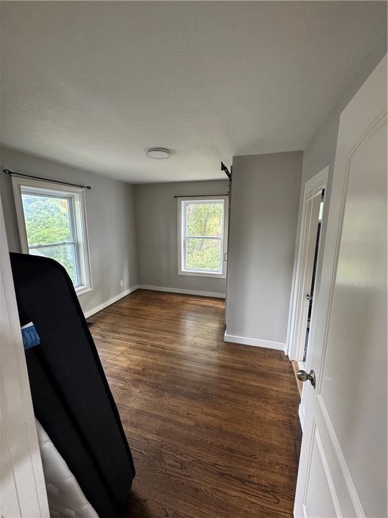 Photo 6 of 16 - 105 City Park Drive, Kansas City, KS 66102