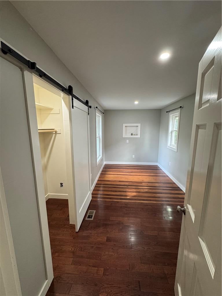 Photo 10 of 16 - 105 City Park Drive, Kansas City, KS 66102