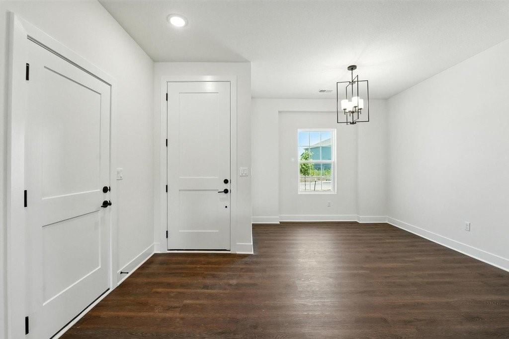 19319 W 205 Terrace — photo 2