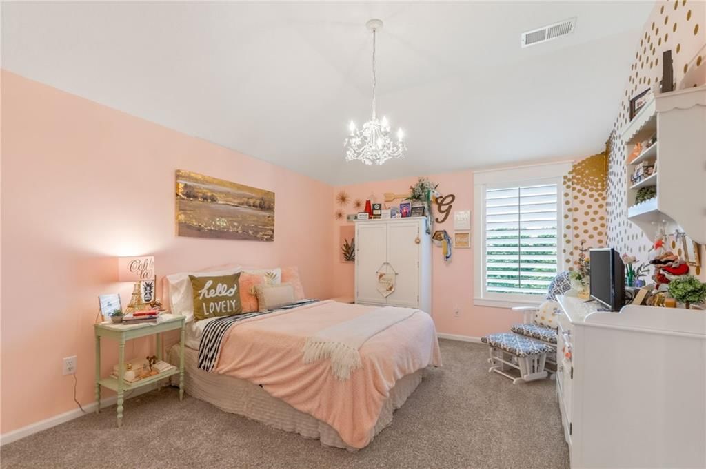 14670 Thousand Oaks Place — photo 32