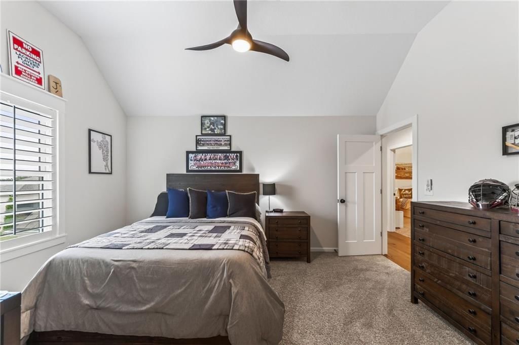 14670 Thousand Oaks Place — photo 40