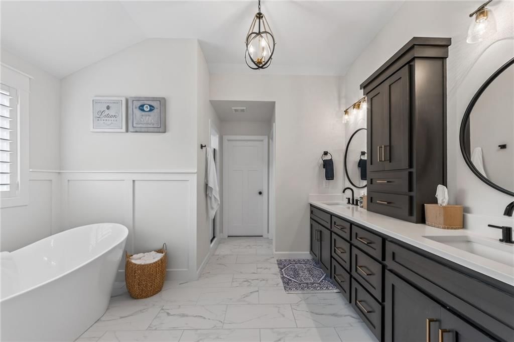 14670 Thousand Oaks Place — photo 47