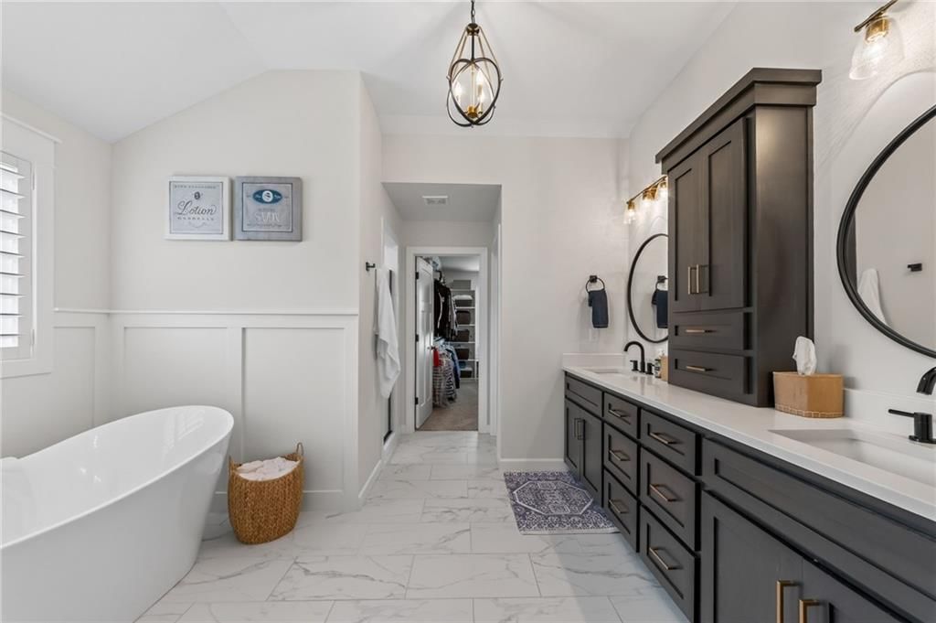 14670 Thousand Oaks Place — photo 48