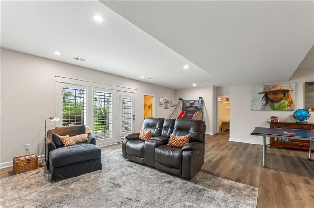 14670 Thousand Oaks Place — photo 60
